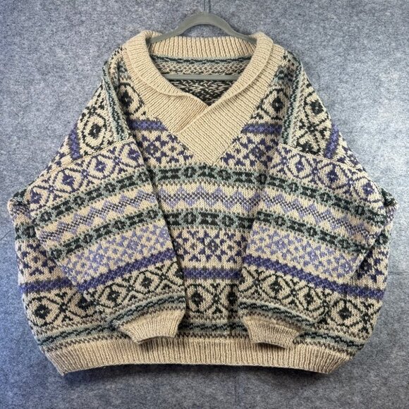Vintage Cream and Green Patterned Sweater - Picture 15 of 15